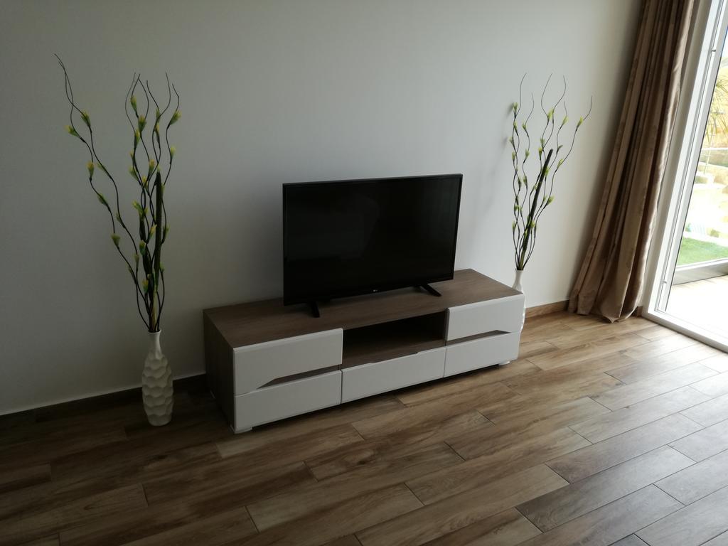Apartment Victoria Dobra Voda Buitenkant foto
